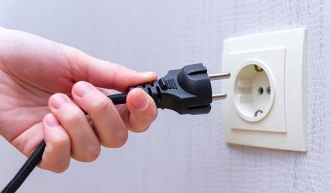 Czy wiesz, jak oszczędzać prąd w swoim domu? Sprawdź się w naszym quizie!