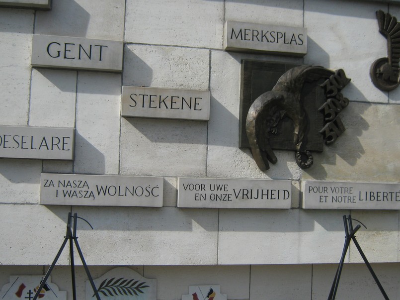 Obchody 70-lecia wyzwolenia Flandrii przez Pierwszą Dywizję Pancerną gen. Stanisława Maczka na cmentarzu wojskowym w Lommel