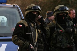 Praca w wojsku: Najlepsi ludzie opuszczają szeregi armii