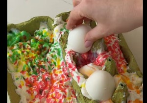 Viralni trendovi farbanja jaja za Uskrs: TikTok metoda sa šlagom koja oduševljava domaćice