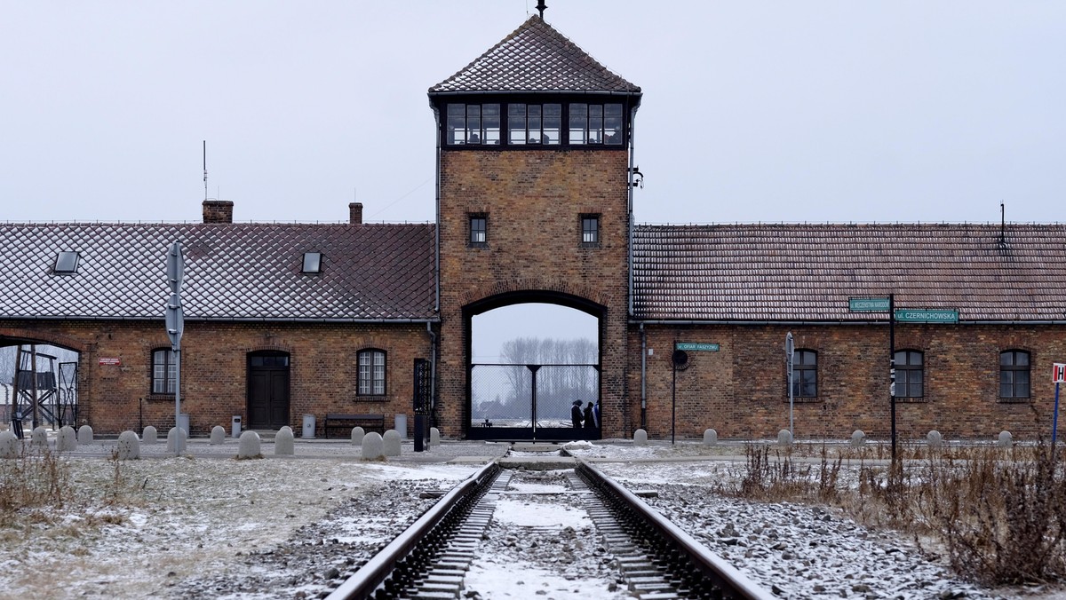 Brama obozu Auschwitz II-Birkenau