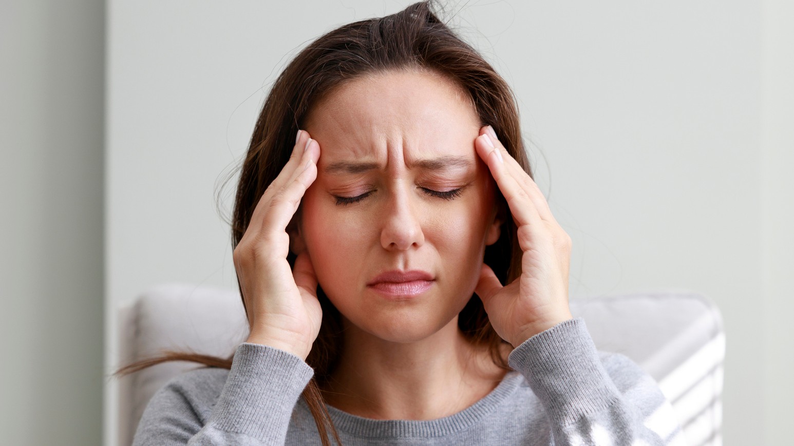 Bolesť hlavy môže naznačovať vážne ochorenie. (ilustračné foto)