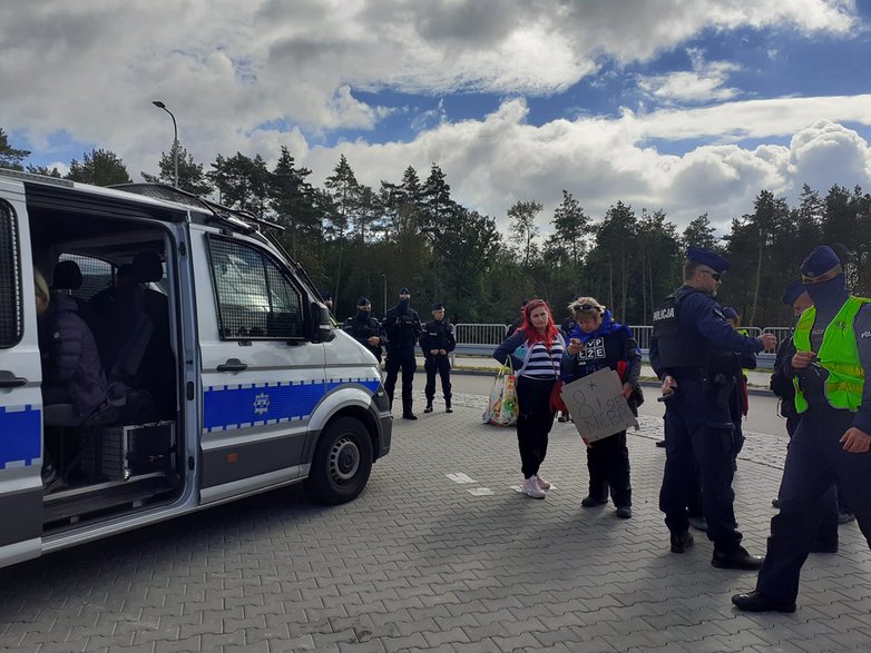 Protestujący na Przekopie Mierzei Wiślanej