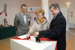 Bohater seksafery nie będzie prezydentem Olsztyna. Ale Małkowski przegrał tylko 500. głosami