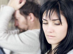 Pobiła męża, bo zupa była za słona. Przemoc wobec mężczyzn narasta