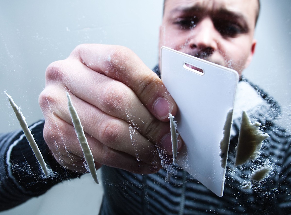 7 proc. dorosłych Polaków zażywało narkotyki
