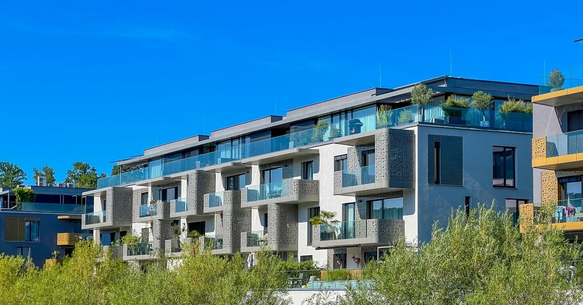 Ceny mieszkań nie rosną, sprzedaż spada. Początek załamania na rynku nieruchomości?