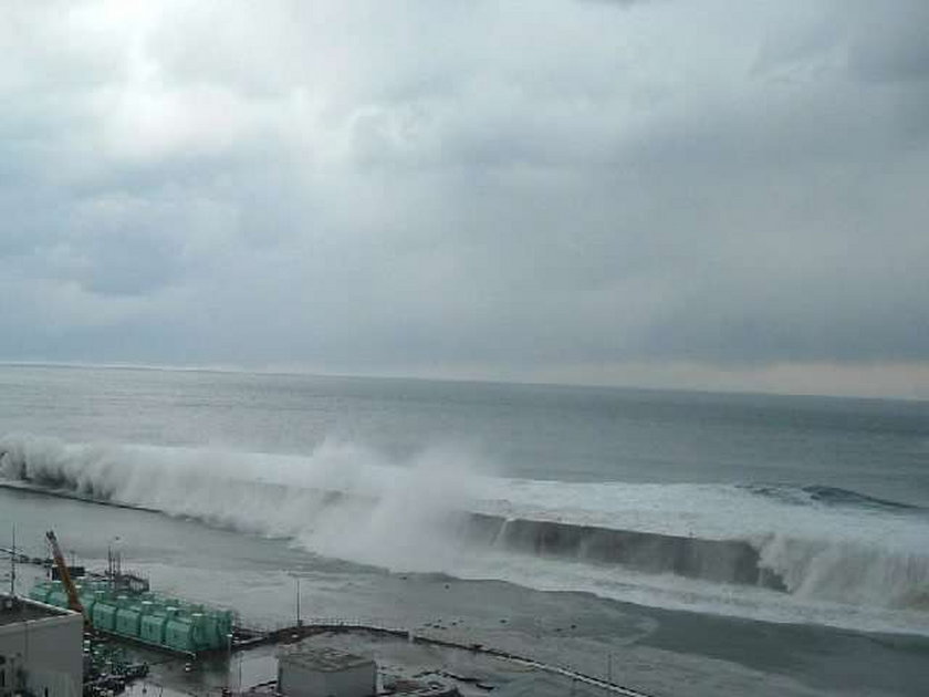 Nieznane zdjęcia z tsunami w Japonii