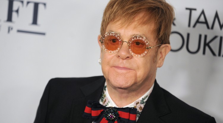 Elton John nem kapott meghívót a királyi esküvőre