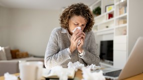 Chorobowe z ZUS dla przedsiębiorcy w 2026 roku: ile wyniesie zasiłek i czy warto inwestować w prywatne ubezpieczenie?