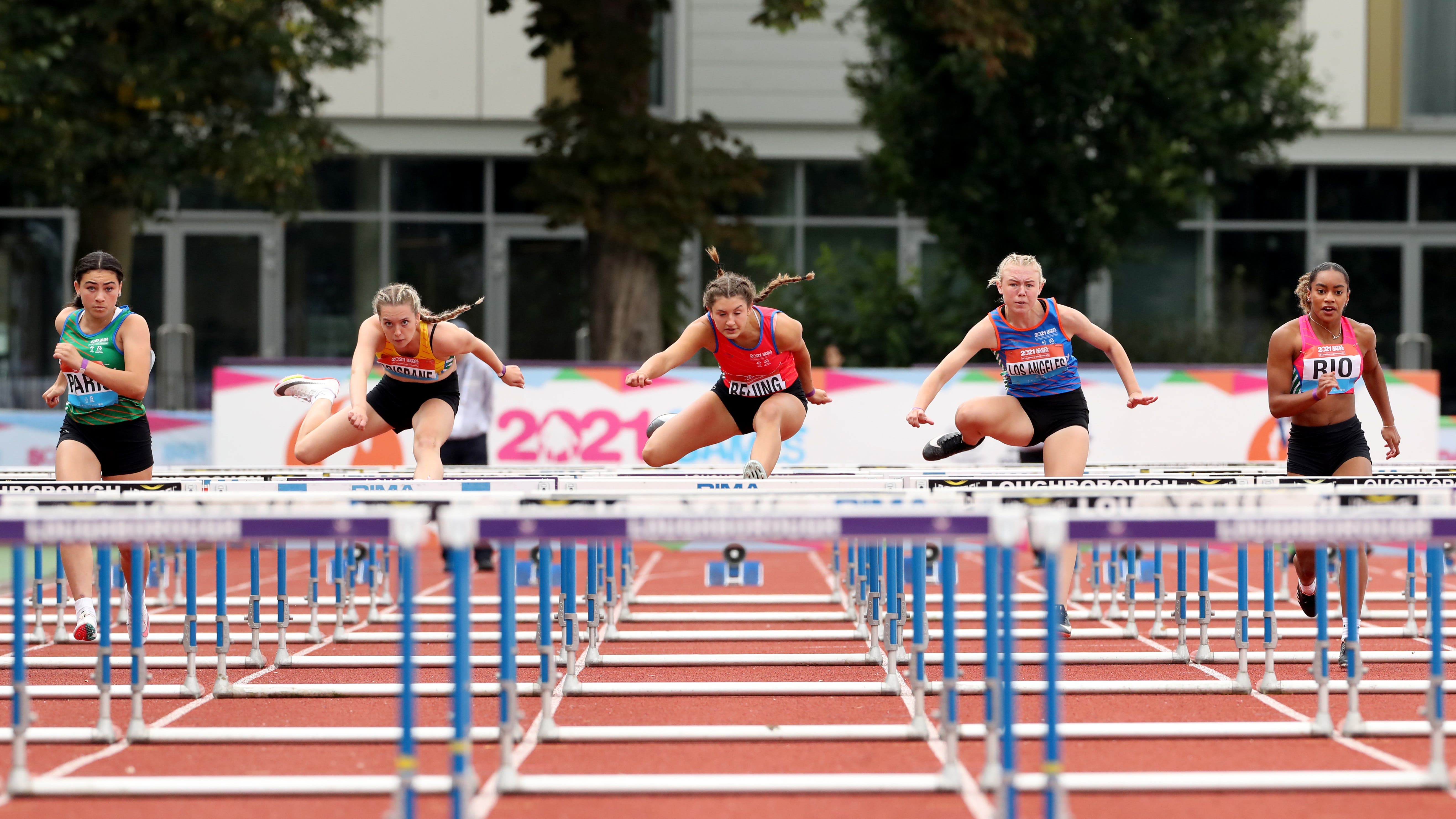 PE kit choice: Olympic star backs research on school uniform