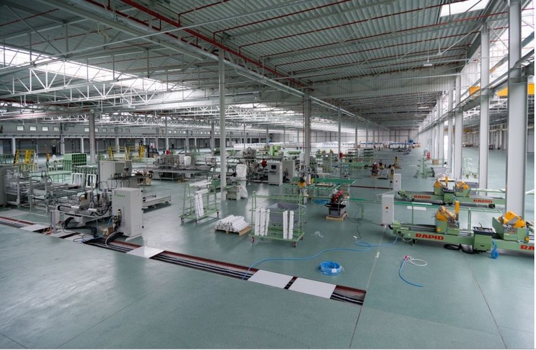 Tak wyglądały nowe hale produkcyjne w czerwcu 2014 r.<br><br> fot. Materiały prasowe DRUTEX