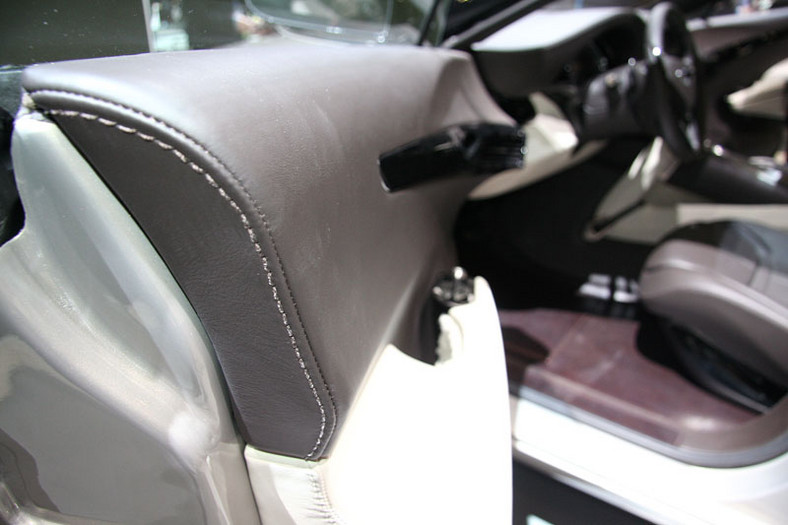 Genewa 2009: Lagonda Concept – odrodzenie słynnej marki (wideo)