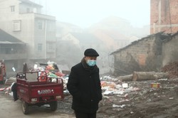 Koronawirus z Wuhan. Setki ludzi bezskutecznie szturmują Hongkong