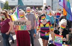 'Policyjna ręka pisowskiego rządu jest coraz brutalniejsza'. Marsz Równości w Katowicach