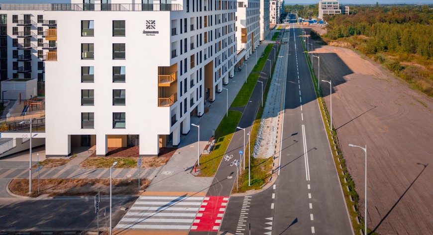 Aleja Architektów to główna trasa Nowych Żernik. Ułatwia dojazd z osiedla do ulicy Kosmonautów