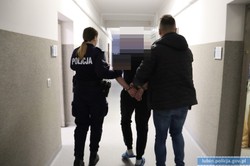 Lubin. Przyjechał po córkę do przedszkola. Był tak pijany, że nie mógł wyjechać z parkingu