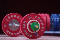 Cios dla Rosjan i Białorusinów. Zostali wykluczeni z ME w podnoszeniu ciężarów