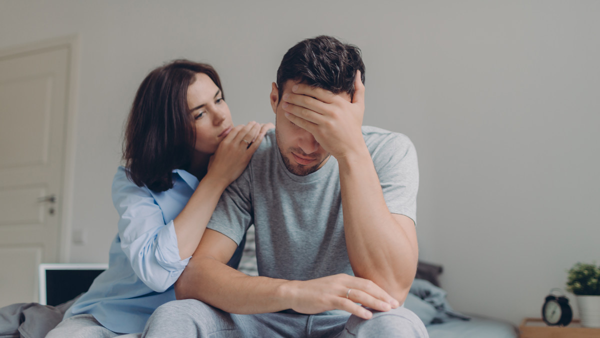 Dlaczego mężczyźni nie okazują emocji i co to oznacza dla związku?