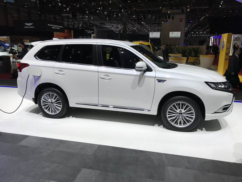 Światowa premiera - Mitsubishi Outlander PHEV 2019