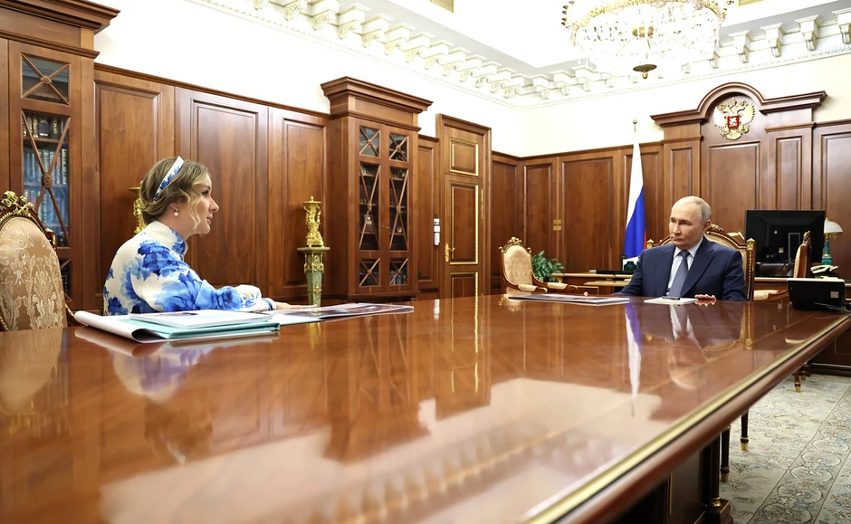 Marija Lvova Belova i Vladimir Putin optuženi su za ratne zločine, nezakonitu deportaciju i prisilno premeštanje ukrajinske dece u Rusiju