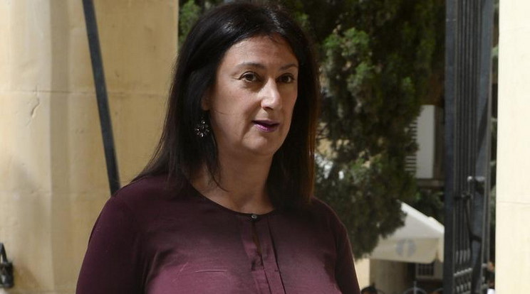 Daphne Caruana Galizia oknyomozó újságíró autóját pokolgéppel robbantották fel / Fotó: AFP