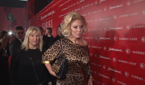 lepa_brena_zene_na_balkanu_show_clip_safe_ZS02