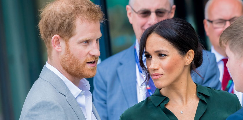 Meghan i Harry będą musieli odpowiedzieć na pytania o rasizm Elżbiety II i Karola III. Sąd podjął decyzję