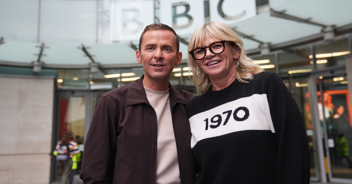 Radio 2 loses 500,000 listeners after Scott Mills takeover