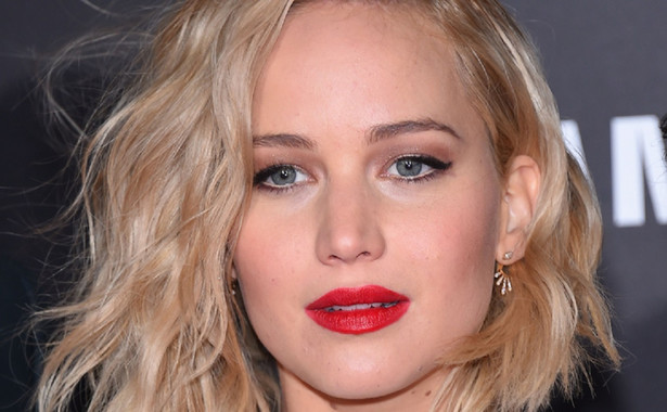 Jennifer Lawrence w łóżku z Fidelem Castro