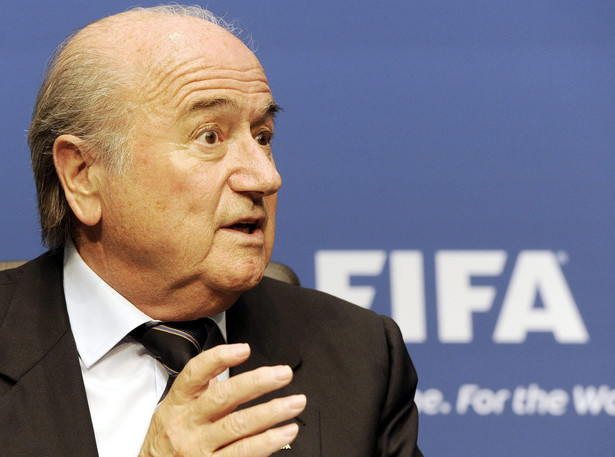 Szef FIFA zbada sprawę korupcji. Katar odrzuca oskarżenia