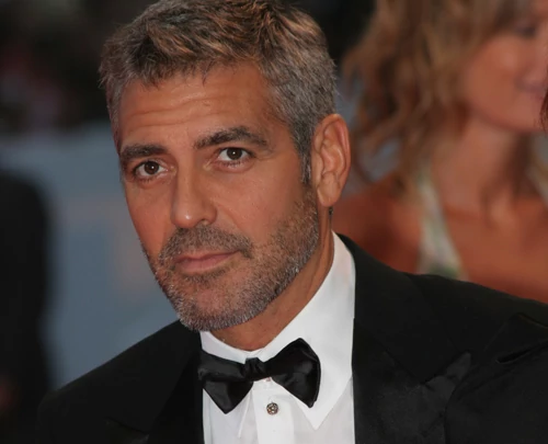 Z pewnością George Clooney w roli głównej przyciągnął by do kin sporo przedstawicielek płci pięknej