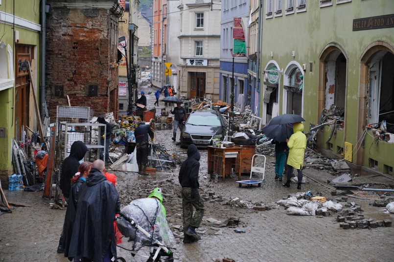 Kłodzko po przejściu fali powodziowej.