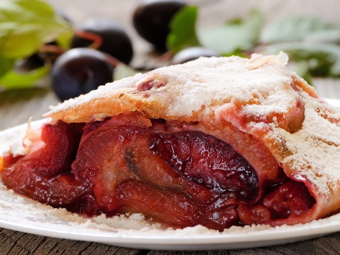 Recept za pitu sa šljivama od gotovih kora