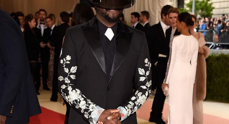 Will.i.am looks futuristic and dapper 