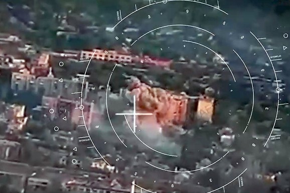 (VIDEO) PRECIZNA AKCIJA Ukrajina tvrdi da je pogodila ruski centar za lansiranje dronova