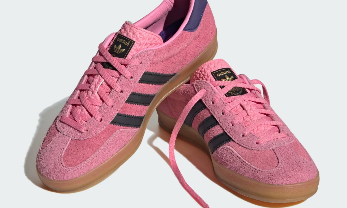 Polki biegną do sklepu po te legendarne sneakersy Adidas. Idealnie dopasowują się do stopy
