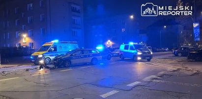 Policjanci pędzili na interwencję. Huknęli w kolegów, którzy jechali do tego samego zdarzenia