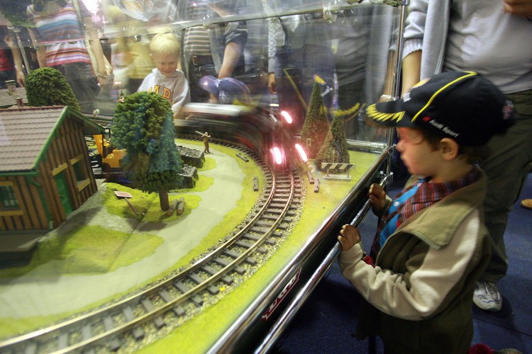 W Muzeum Kolejnictwa nie brakowało najmłodszych...