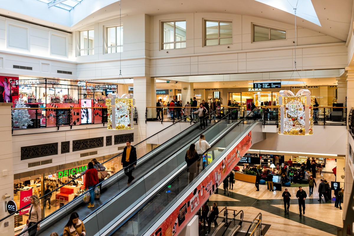 Black Friday to pole minowe dla portfela. Sprzedawcy stosują skuteczne triki