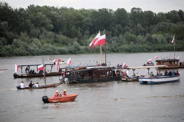 Parada statków i łodzi na Wiśle