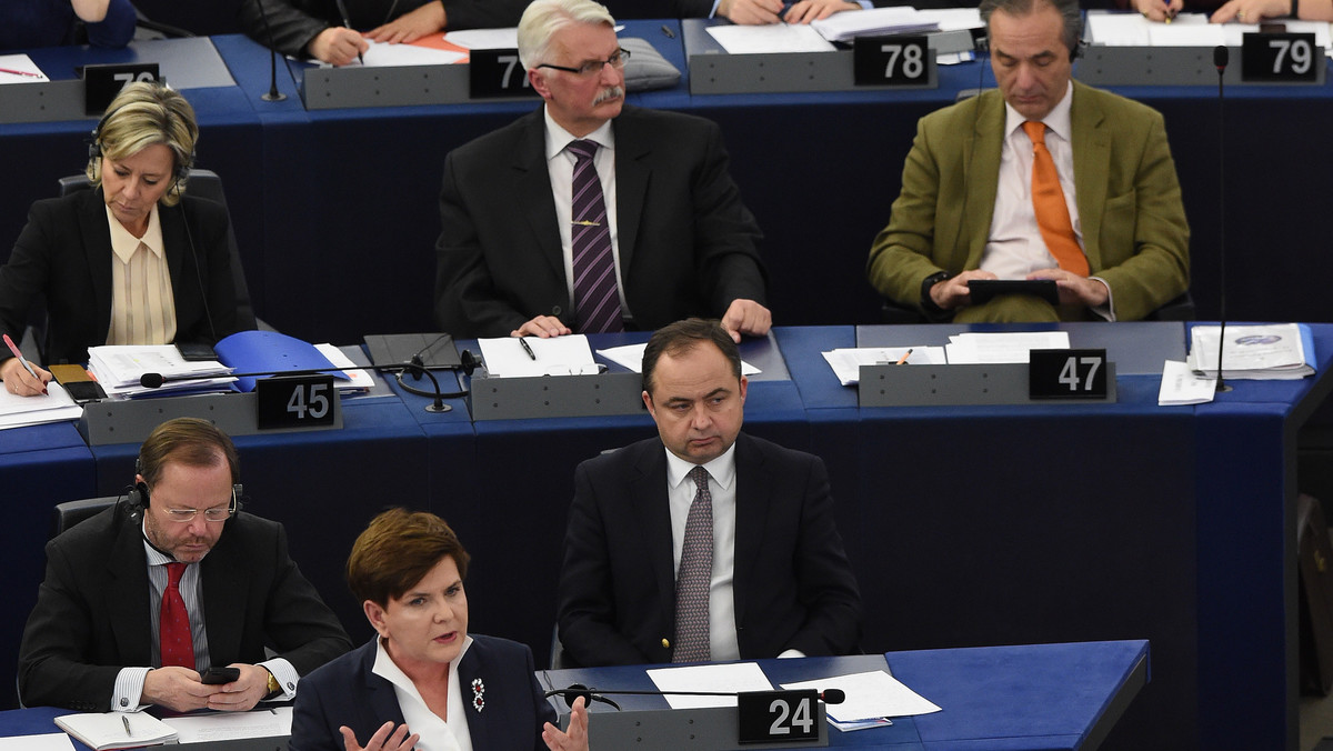 Debata w Parlamencie Europejskim nie zmieni sytuacji międzynarodowej Polski, ona pozostaje trudna - ocenił prezes Fundacji Batorego Aleksander Smolar. Dodał, że wystąpienie premier Beaty Szydło było udane z technicznego punktu widzenia.