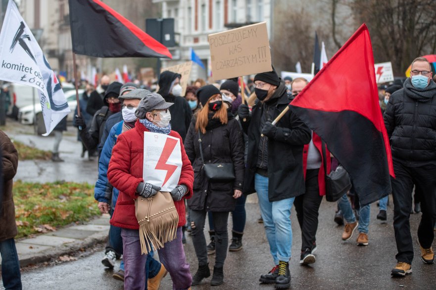 Strajk Kobiet w rocznicę stanu wojennego