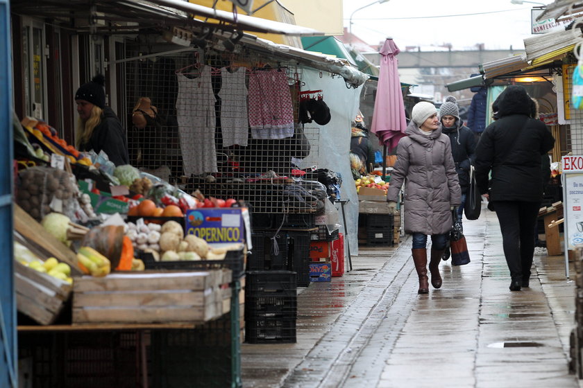 O to nowy bazar na Trockiej