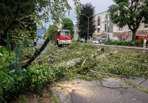 Ilustracija: nevreme u Sloveniji