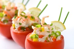 Faszerowane pomidory od Łukasza Konika z 'Pytania na śniadanie'. Ten przepis powala smakiem i prostotą