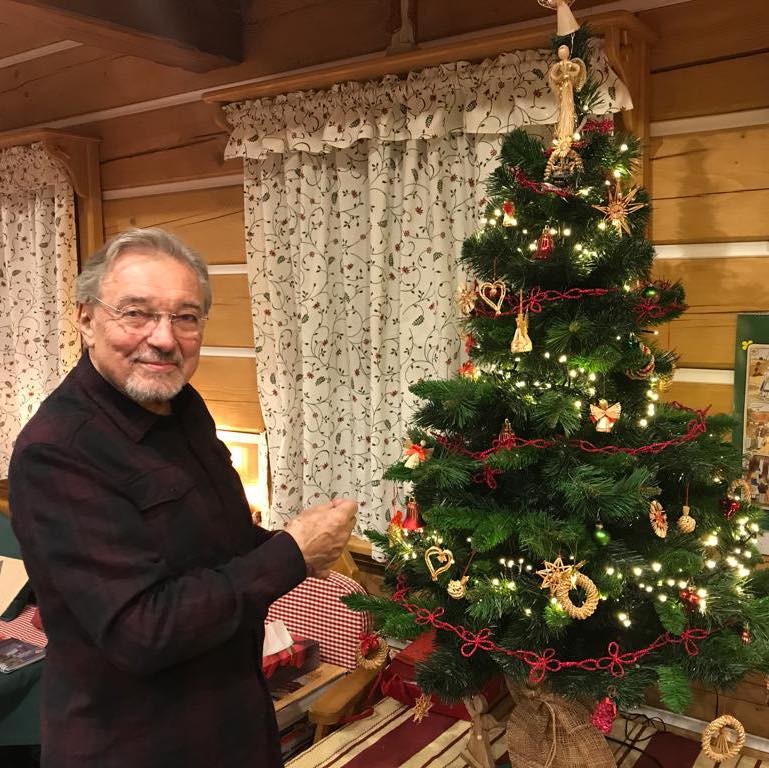 Karel Gott na archívnej fotke z Vianoc 2017. 