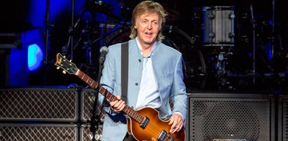 Paul McCartney świętuje 80. urodziny. Współzałożyciel grupy The Beatles z rąk Elżbiety II otrzymał tytuł szlachecki. Dwukrotnie grał w Polsce