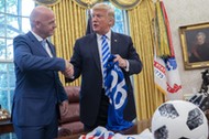 Prezydent FIFA Gianni Infantino z wizyt? u Donalda Trumpa