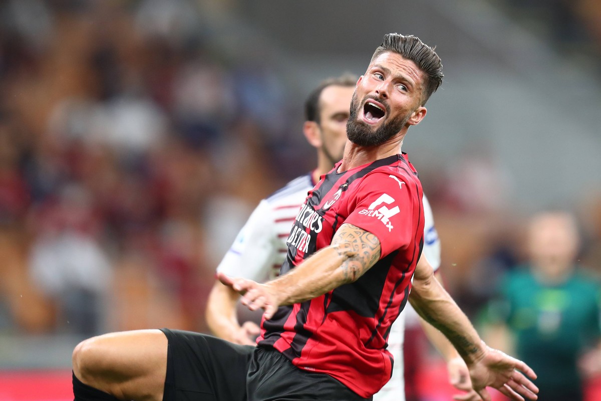 Olivier Giroud podczas meczu z Cagliari Calcio